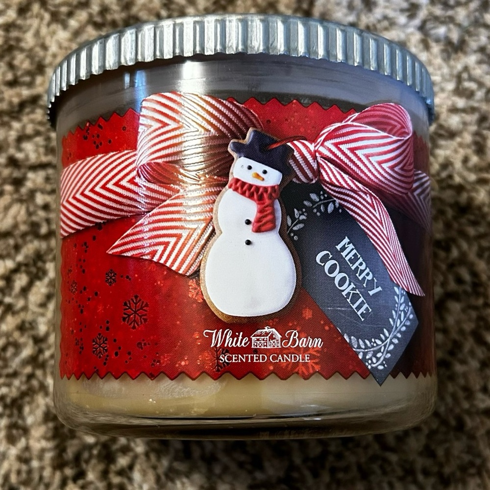 Merry cookie 3 wick candle bath and body works
